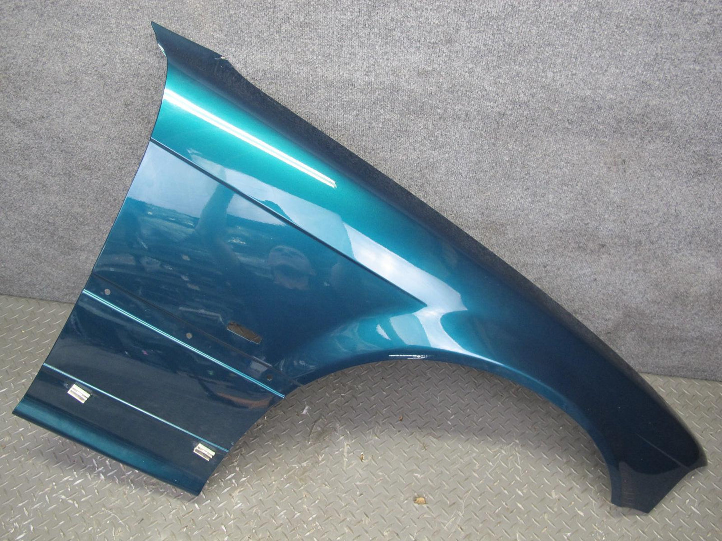 96-97 BMW E36 328iC Coupe Convertible Front Right Fender Shell Panel Cover OEM