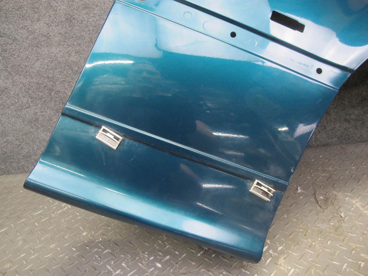 96-97 BMW E36 328iC Coupe Convertible Front Right Fender Shell Panel Cover OEM