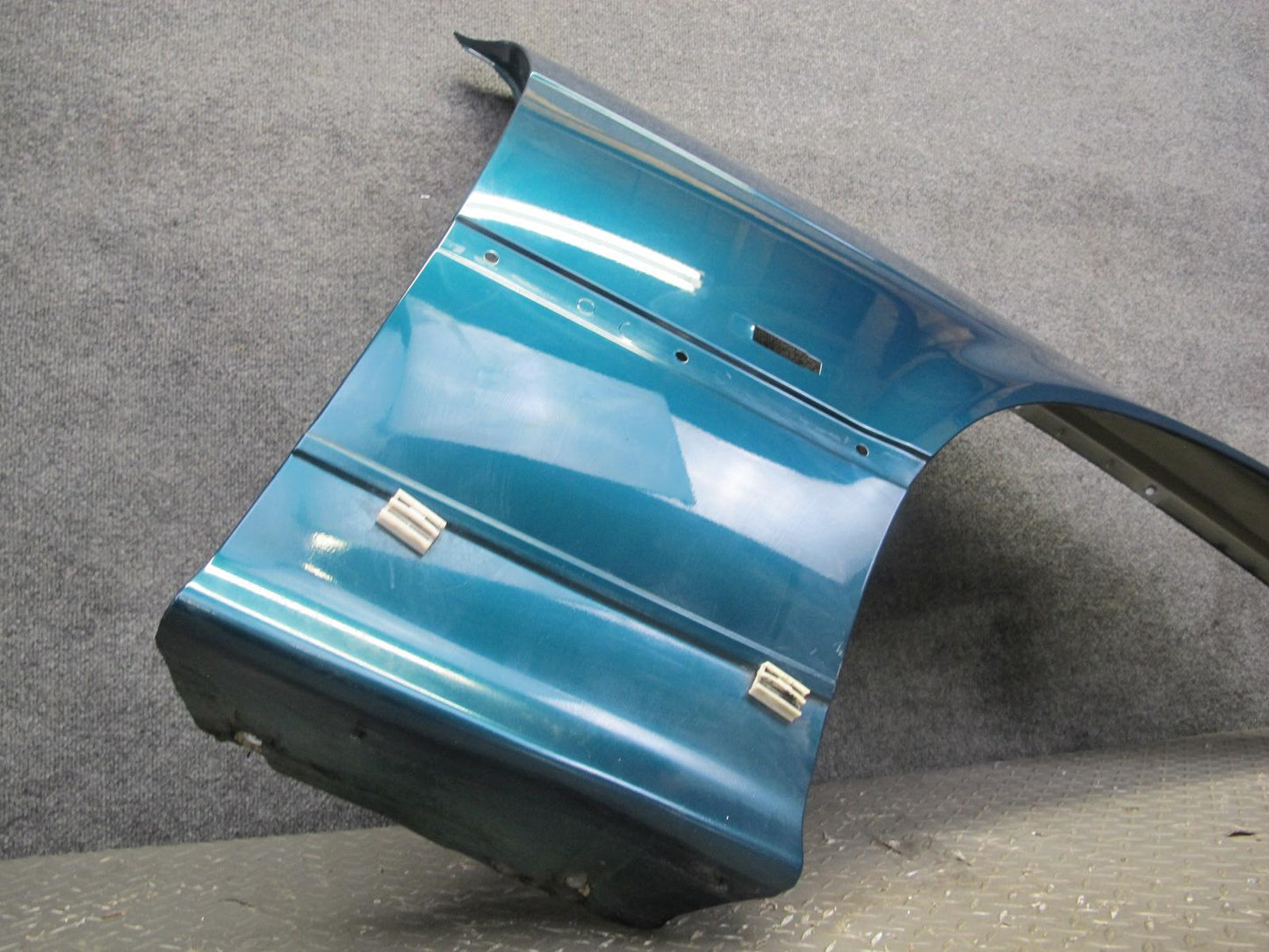96-97 BMW E36 328iC Coupe Convertible Front Right Fender Shell Panel Cover OEM