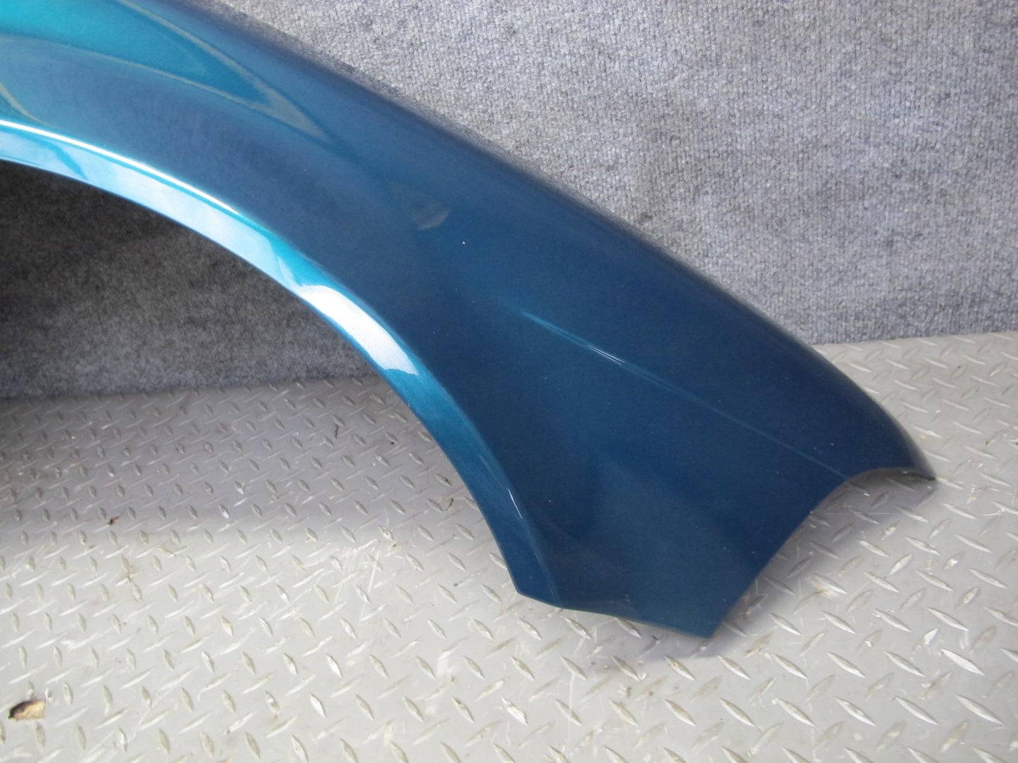 96-97 BMW E36 328iC Coupe Convertible Front Right Fender Shell Panel Cover OEM