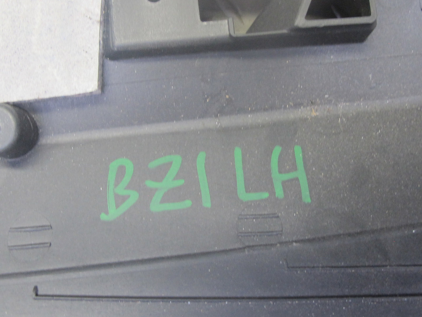 03-08 BMW E85 Z4 Under Dash Front Left & Right Trim Cover Panel Set of 2