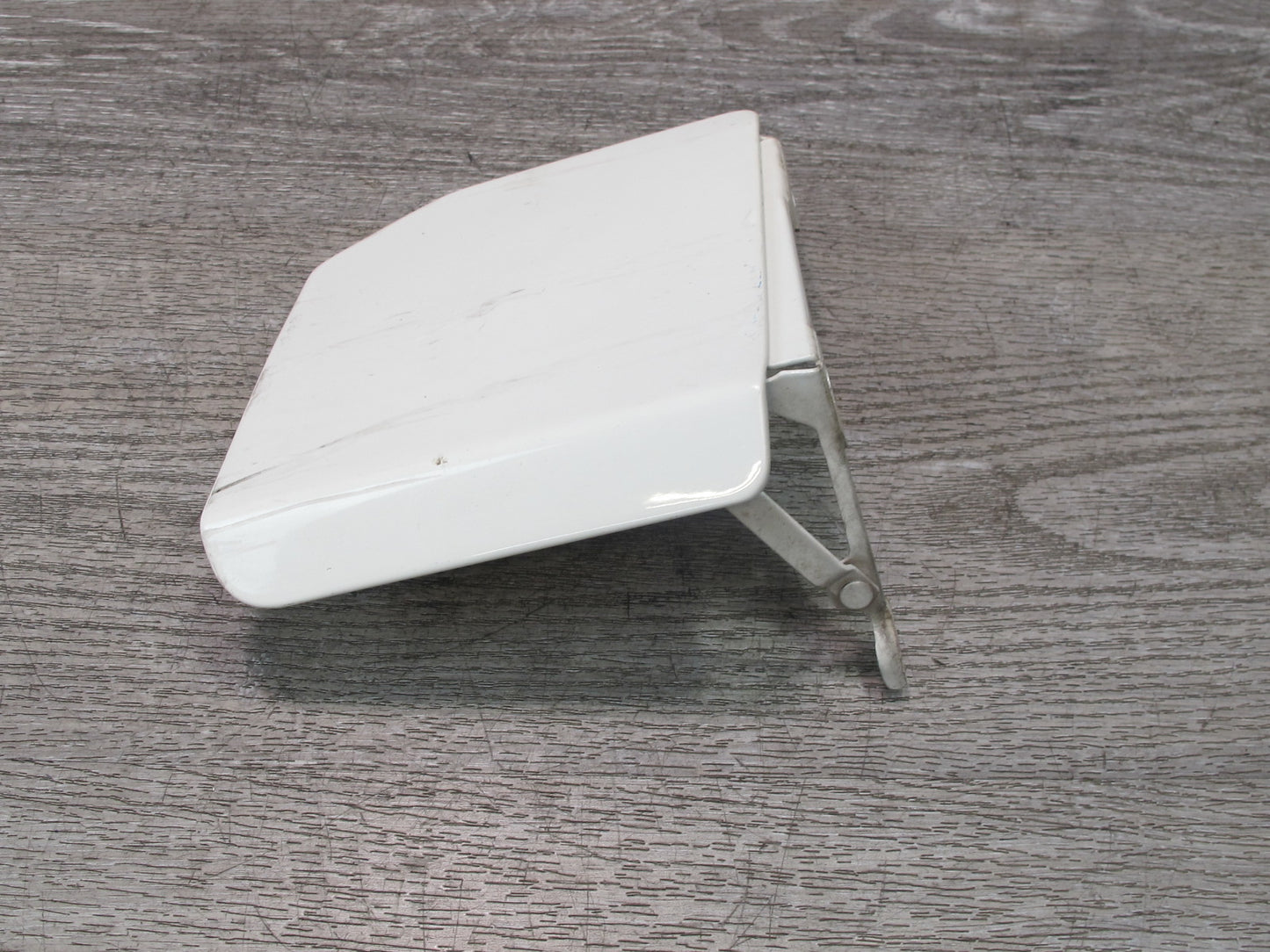 97-03 VW Eurovan T4 Fuel Tank Filler Door Lid Cover Arctic White OEM