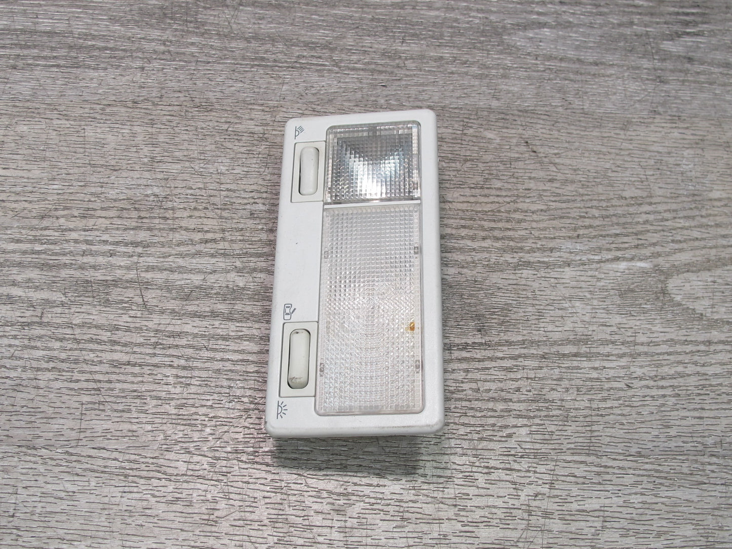 99-03 VW Eurovan T4 Rear Upper Interior Dome Reading Light Lamp 357947111B OEM