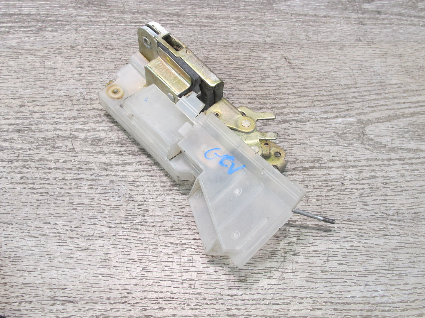 97-03 VW Eurovan T4 Front Right Passenger Door Lock Latch OEM