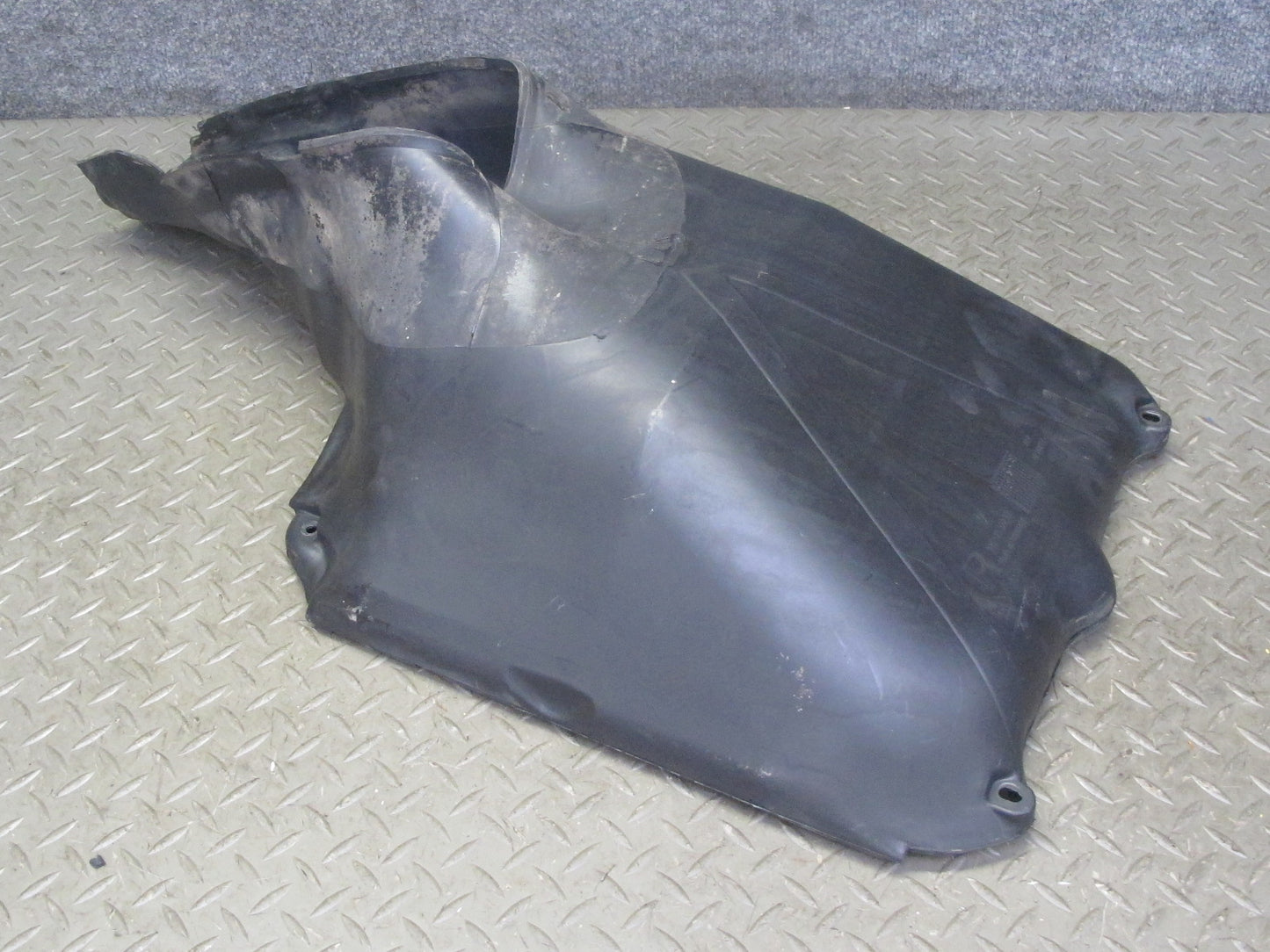 2002-2005 Porsche 911 Carrera 996 3.6L Right & Left Radiator Air Intake Duct Set