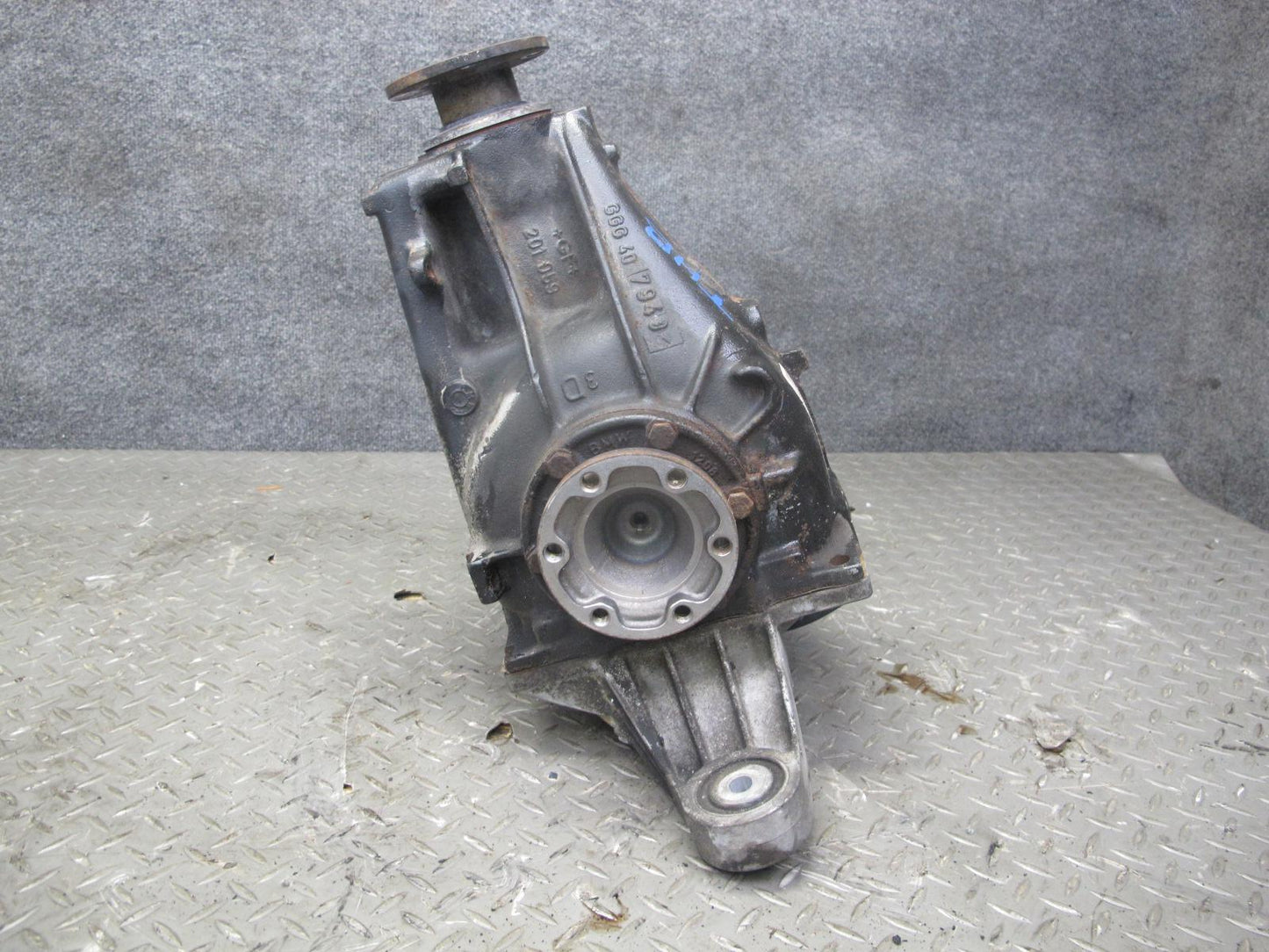 96-99 BMW E36 328i 328iC M52 A/T Rear Differential Carrier 3.91 Ratio 50k Miles