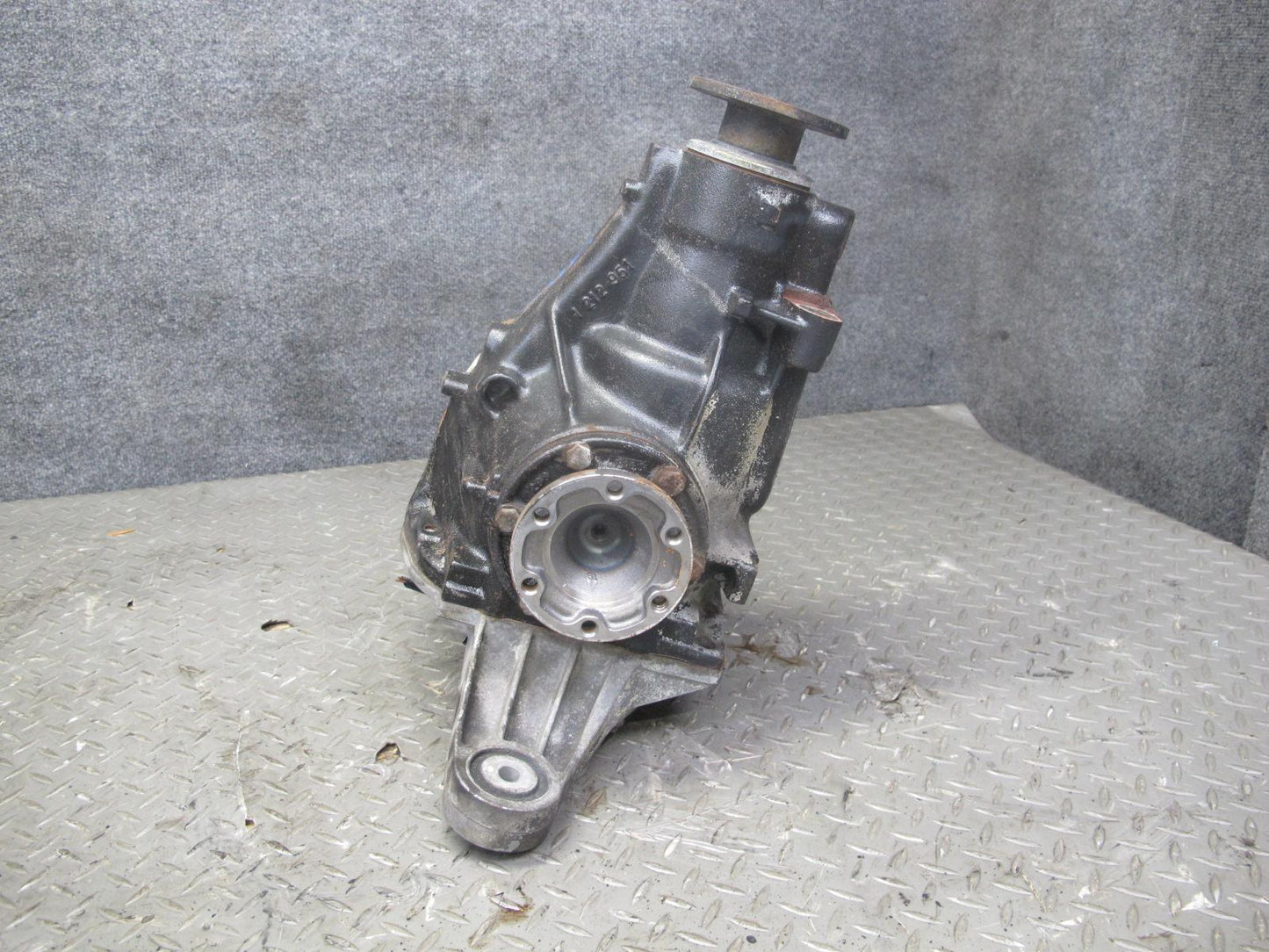 96-99 BMW E36 328i 328iC M52 A/T Rear Differential Carrier 3.91 Ratio 50k Miles