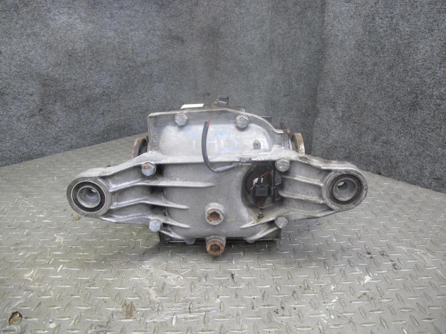 96-99 BMW E36 328i 328iC M52 A/T Rear Differential Carrier 3.91 Ratio 50k Miles