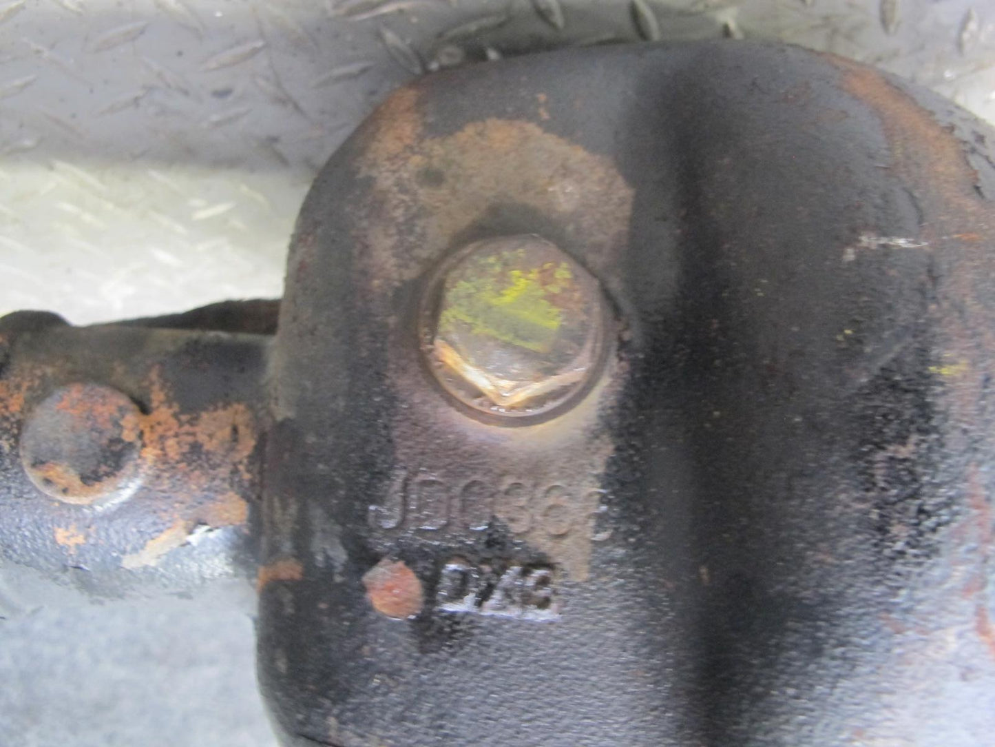 99-01 Isuzu Vehicross 4WD Front Differential Carrier 4.30 Ratio 144K OEM