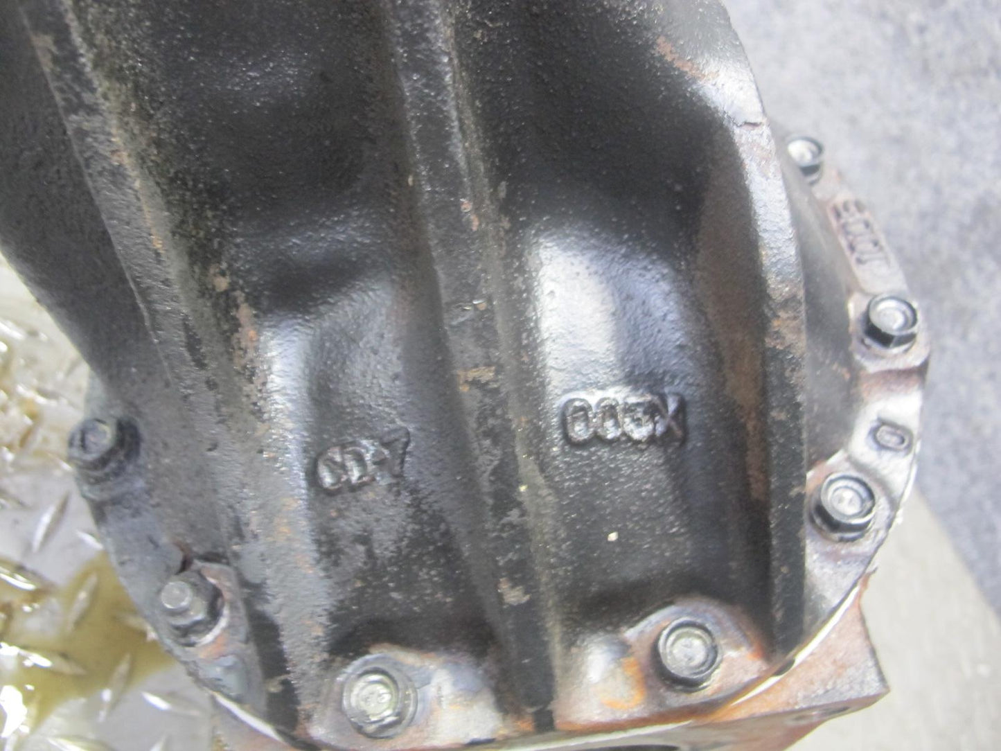 99-01 Isuzu Vehicross 4WD Front Differential Carrier 4.30 Ratio 144K OEM