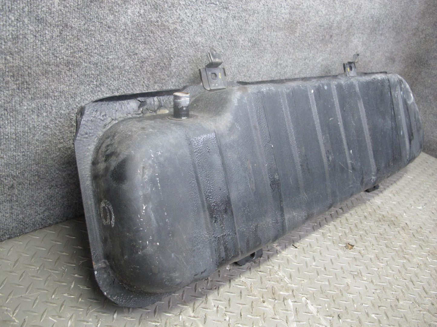 00-05 Toyota MR2 Spyder ZZW30L 1ZZFE Fuel Tank Unit OEM