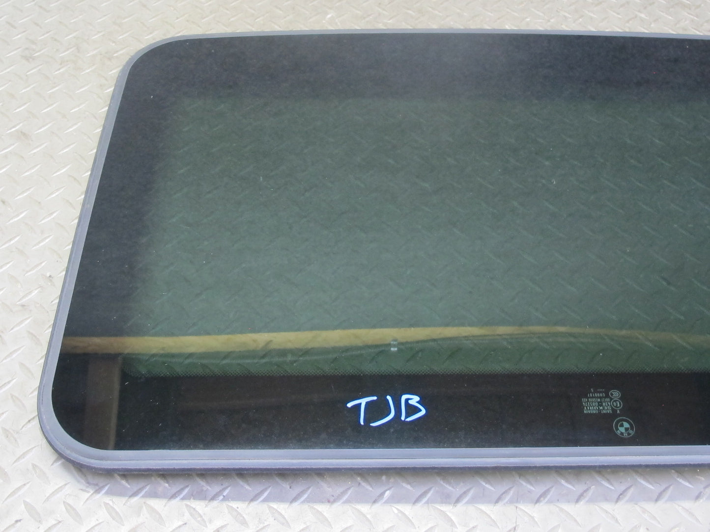 01-06 BMW E46 325Ci 330Ci Coupe Sunroof Glass Window Panel 8223191 OEM