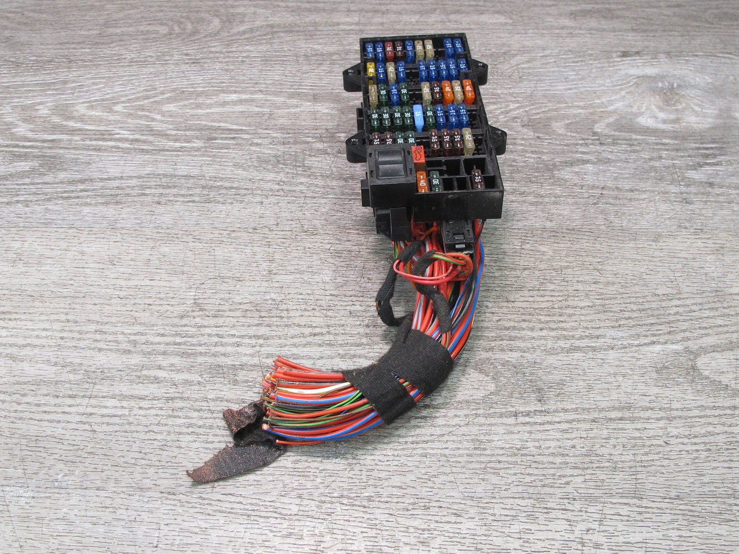 2000-2005 Porsche 911 Carrera 996 Fuse Relay Junction Box Module Unit