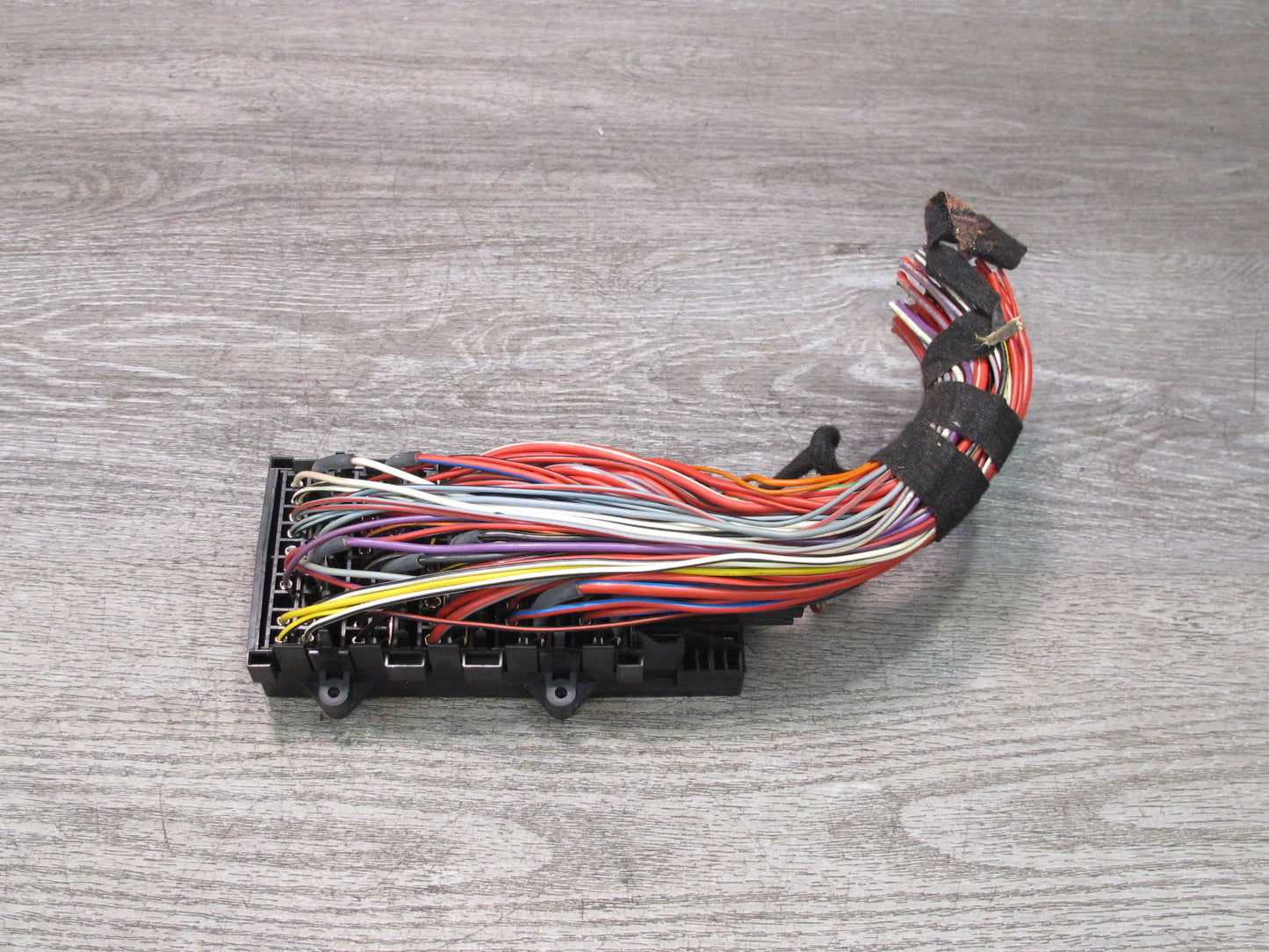 2000-2005 Porsche 911 Carrera 996 Fuse Relay Junction Box Module Unit