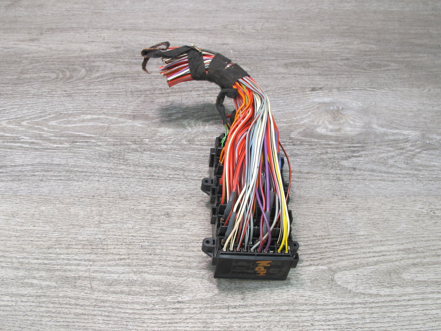 2000-2005 Porsche 911 Carrera 996 Fuse Relay Junction Box Module Unit