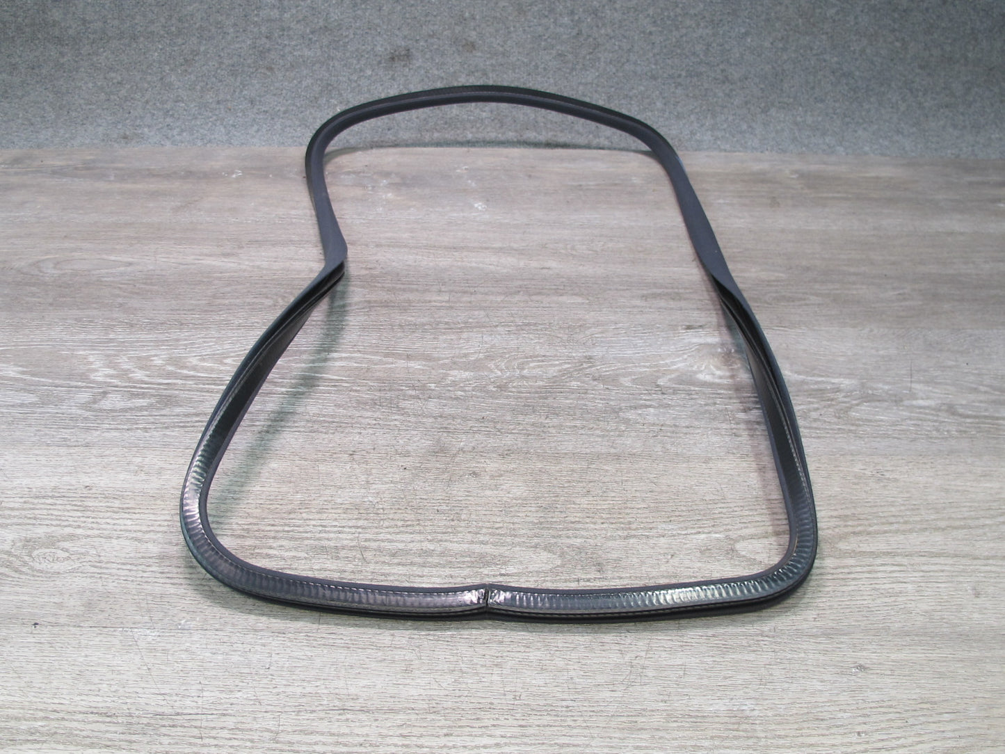 01-06 BMW E46 325Ci 330Ci Coupe Sunroof Weatherstrip Rubber Seal Gasket OEM
