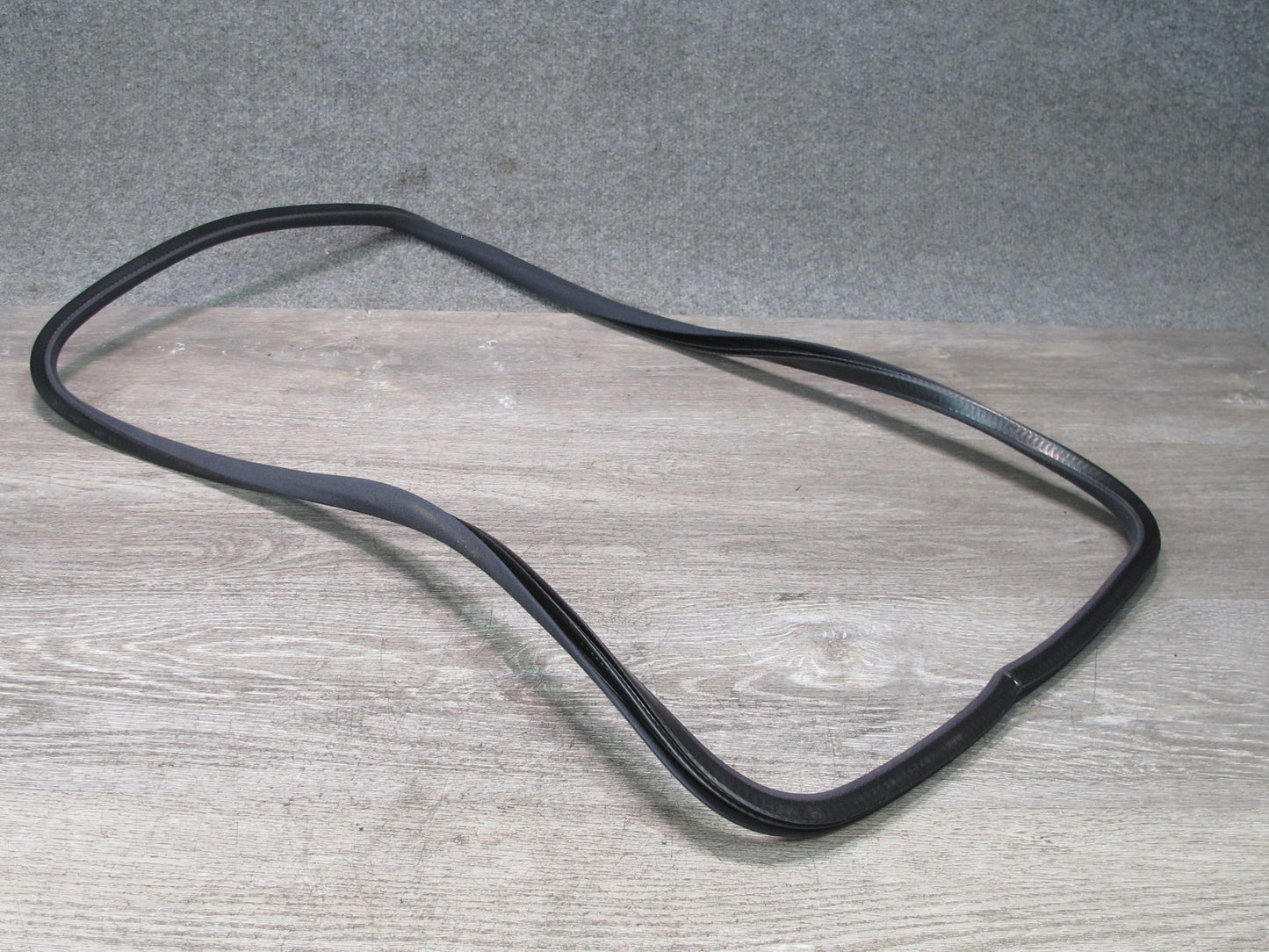 01-06 BMW E46 325Ci 330Ci Coupe Sunroof Weatherstrip Rubber Seal Gasket OEM