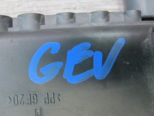 99-03 VW Eurovan T4 Positive Battery Cable Terminal Junction Fuse Box OEM