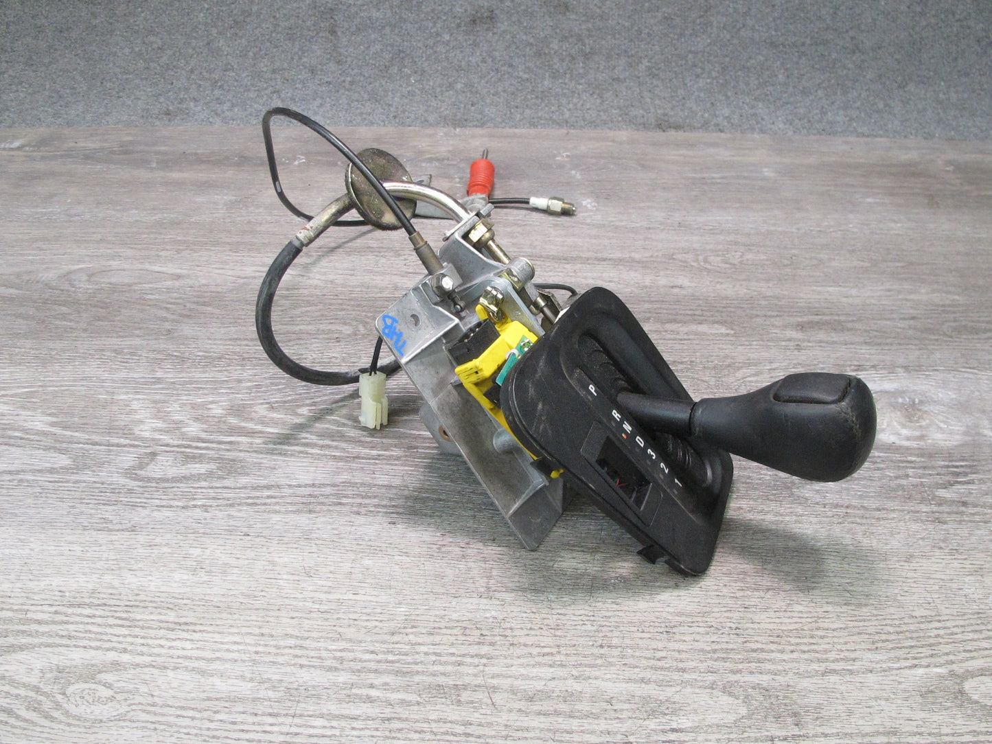 96-99 BMW E36 325iC 328iC A/T Automatic Transmission Shifter Assembly OEM