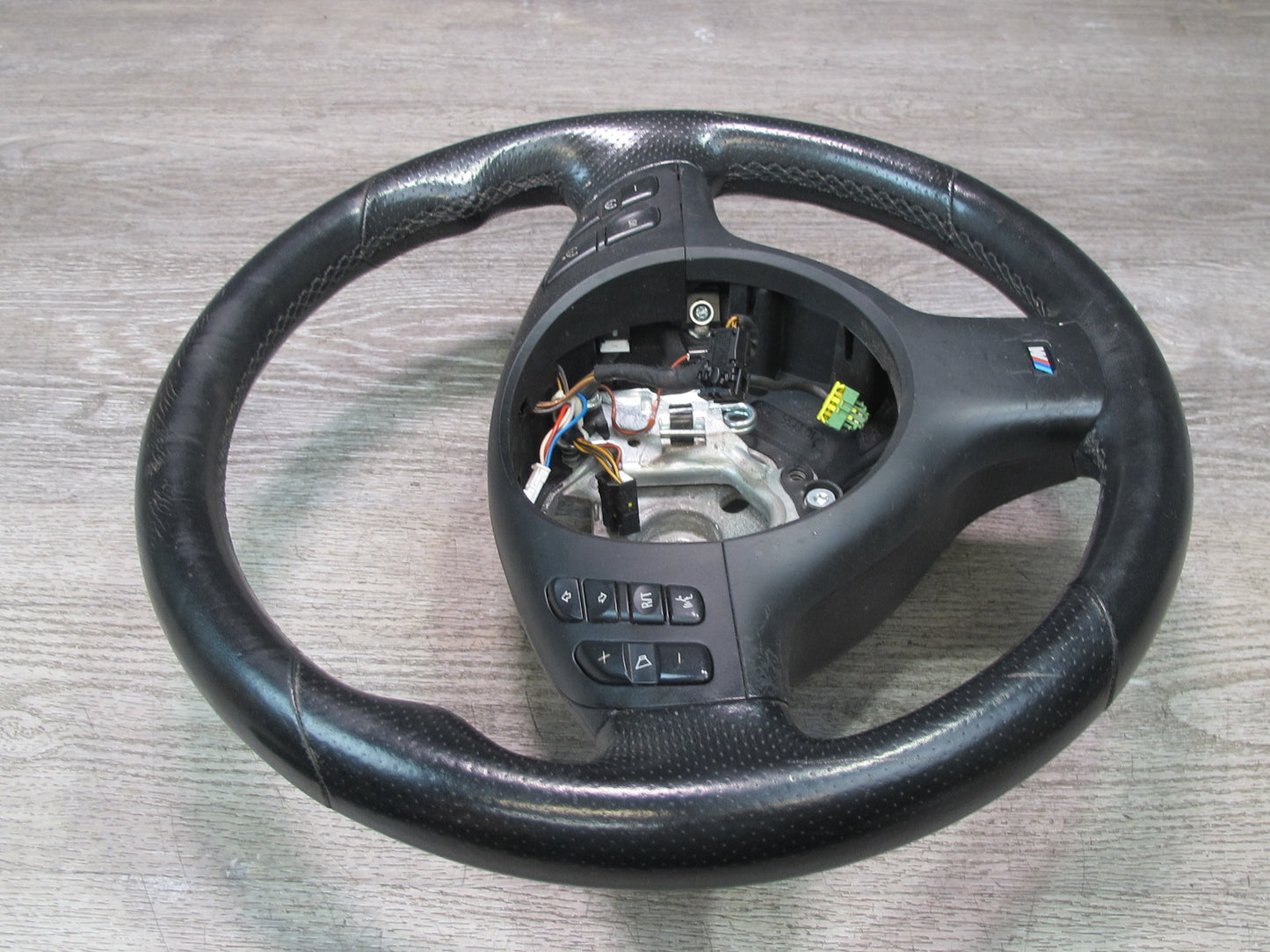 05-06 BMW E46 330Ci M54 M-sport Leather Steering Black w Controls OEM