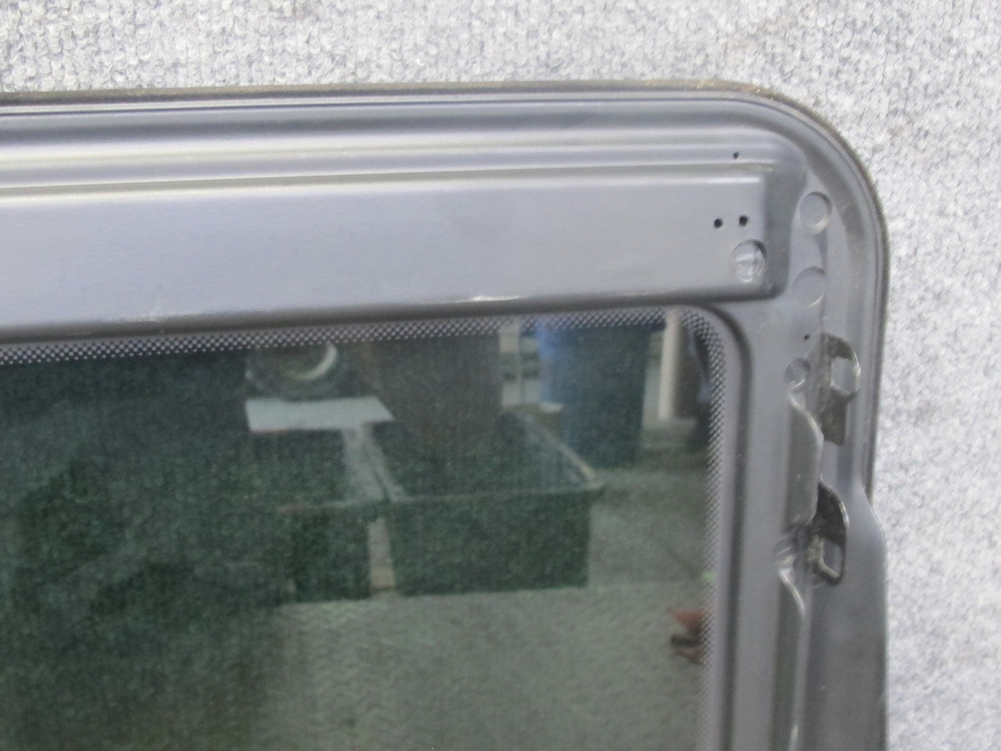 01-06 BMW E46 325Ci 330Ci Coupe Sunroof Glass Window Panel 8223191 OEM