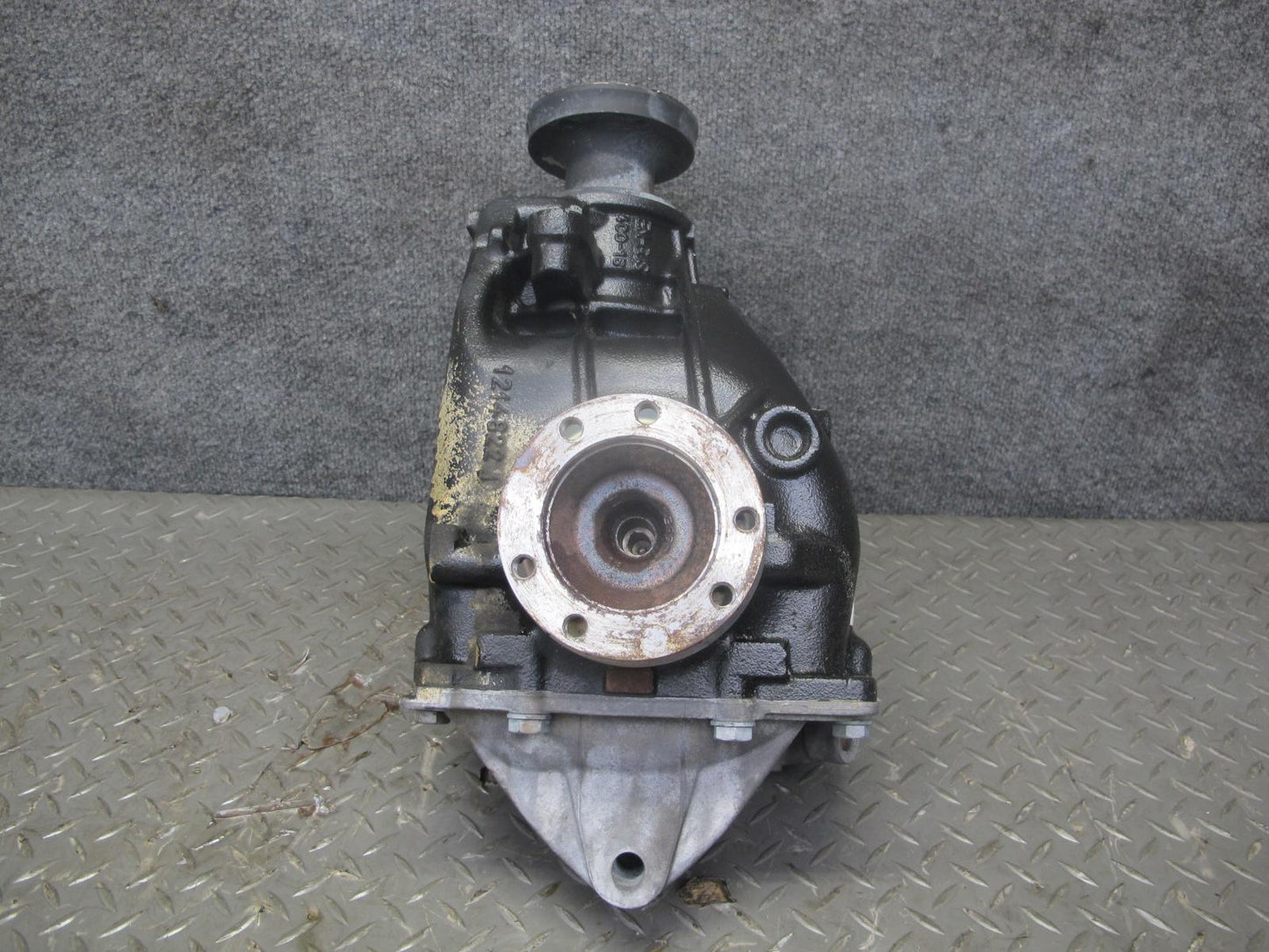01-06 BMW E46 330i 330CI M/T Rear Differential Carrier 3.07 Ratio 104K Miles OEM