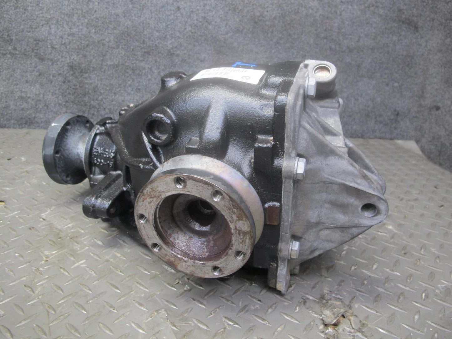 01-06 BMW E46 330i 330CI M/T Rear Differential Carrier 3.07 Ratio 104K Miles OEM