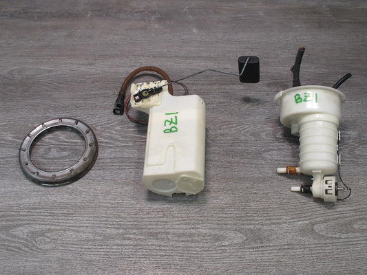 2003 BMW E85 Z4 M54 Fuel Pump Level Sensor w Fuel Pressure Regulator Set OEM