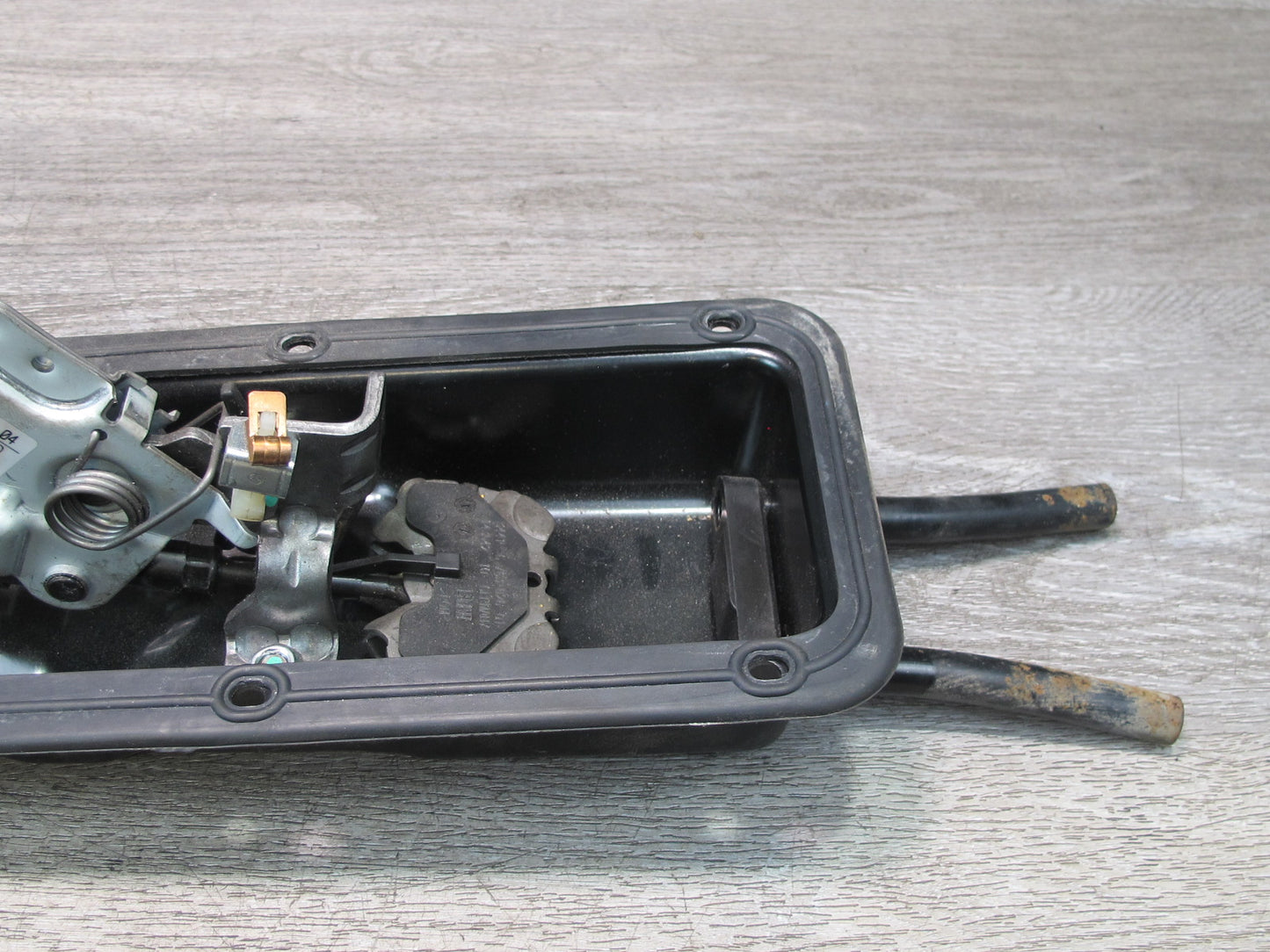 03-08 BMW E86 E85 Z4 Parking Handbrake Lever w Housing Assembly OEM