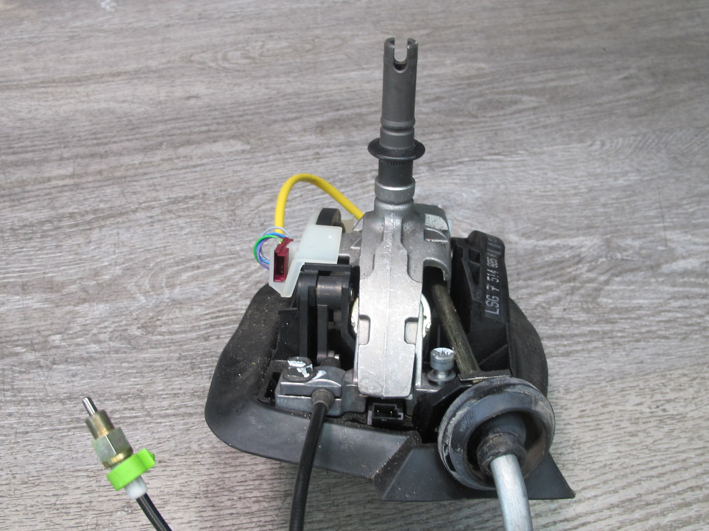 03-05 BMW E85 Z4 Automatic Transmission Gear Shifter Selector 7514885 OEM