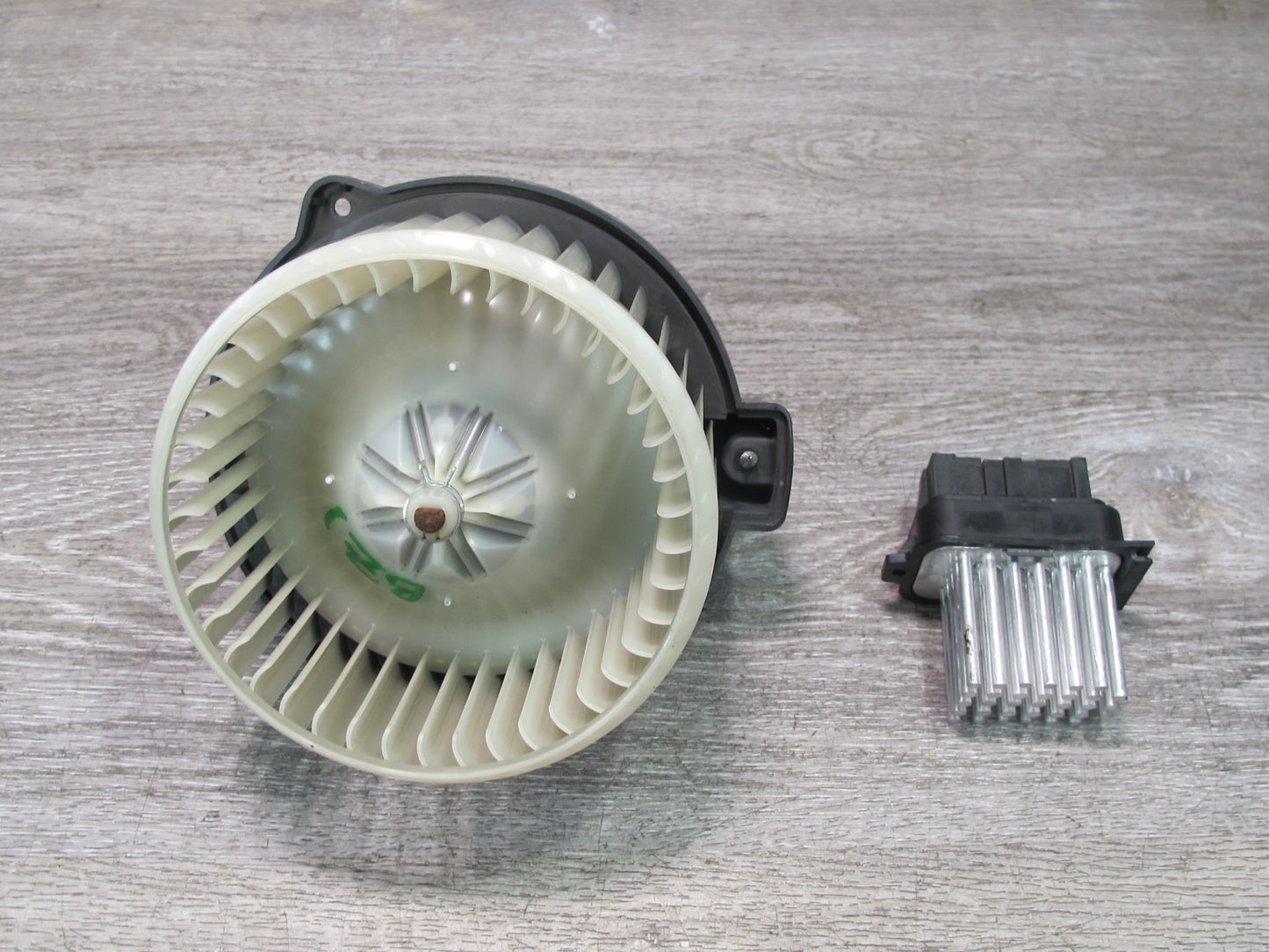 03-08 BMW E86 E85 Z4 A/C Heater Blower Motor Fan & Resistor OEM