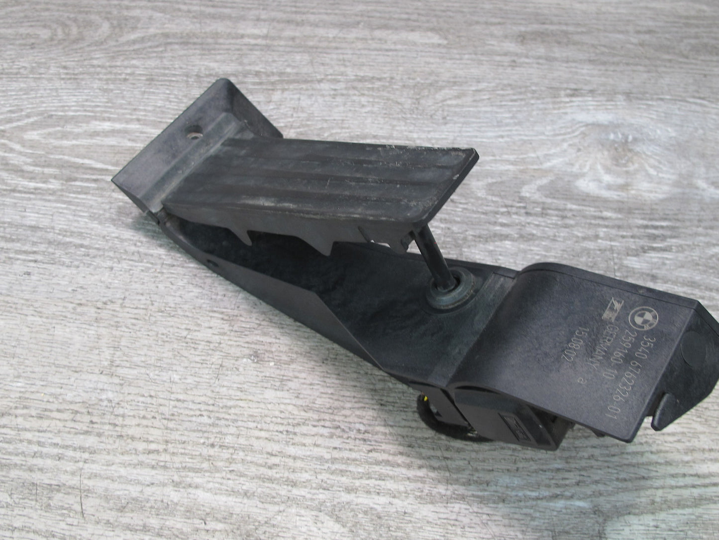03-05 BMW E85 Z4 M54 A/T Gas Acceleration Pedal 6762326 OEM