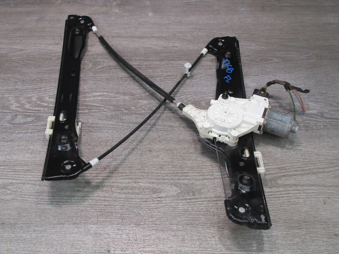 2008-2013 BMW E90 M3 328i 335i Front Left Door Window Regulator w Motor