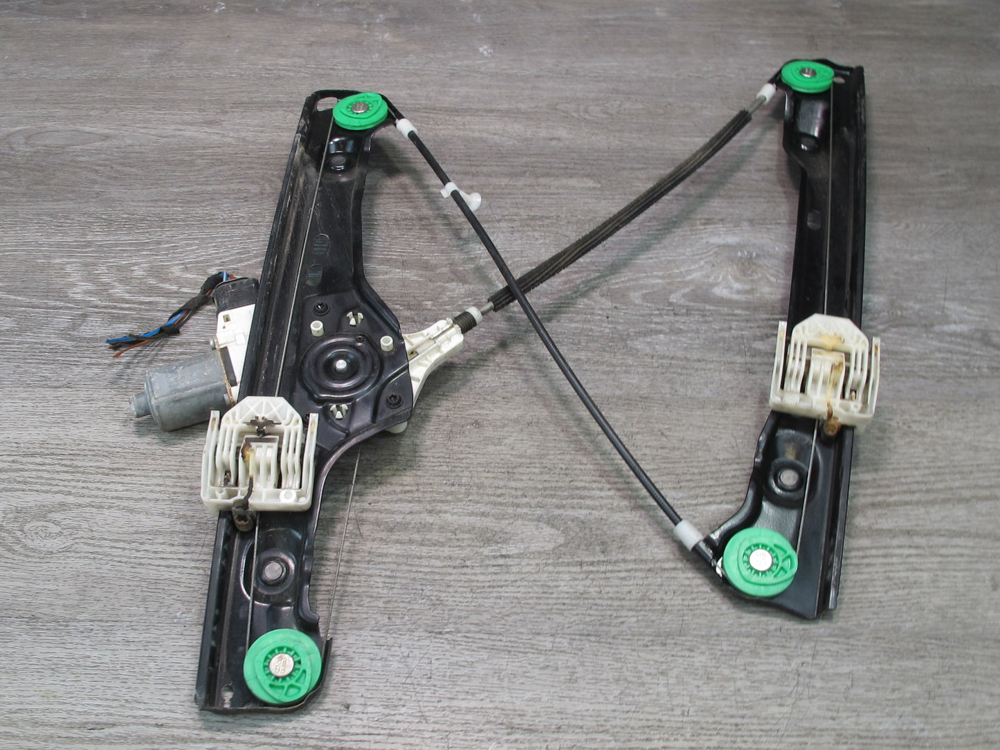 2008-2013 BMW E90 M3 328i 335i Front Left Door Window Regulator w Motor