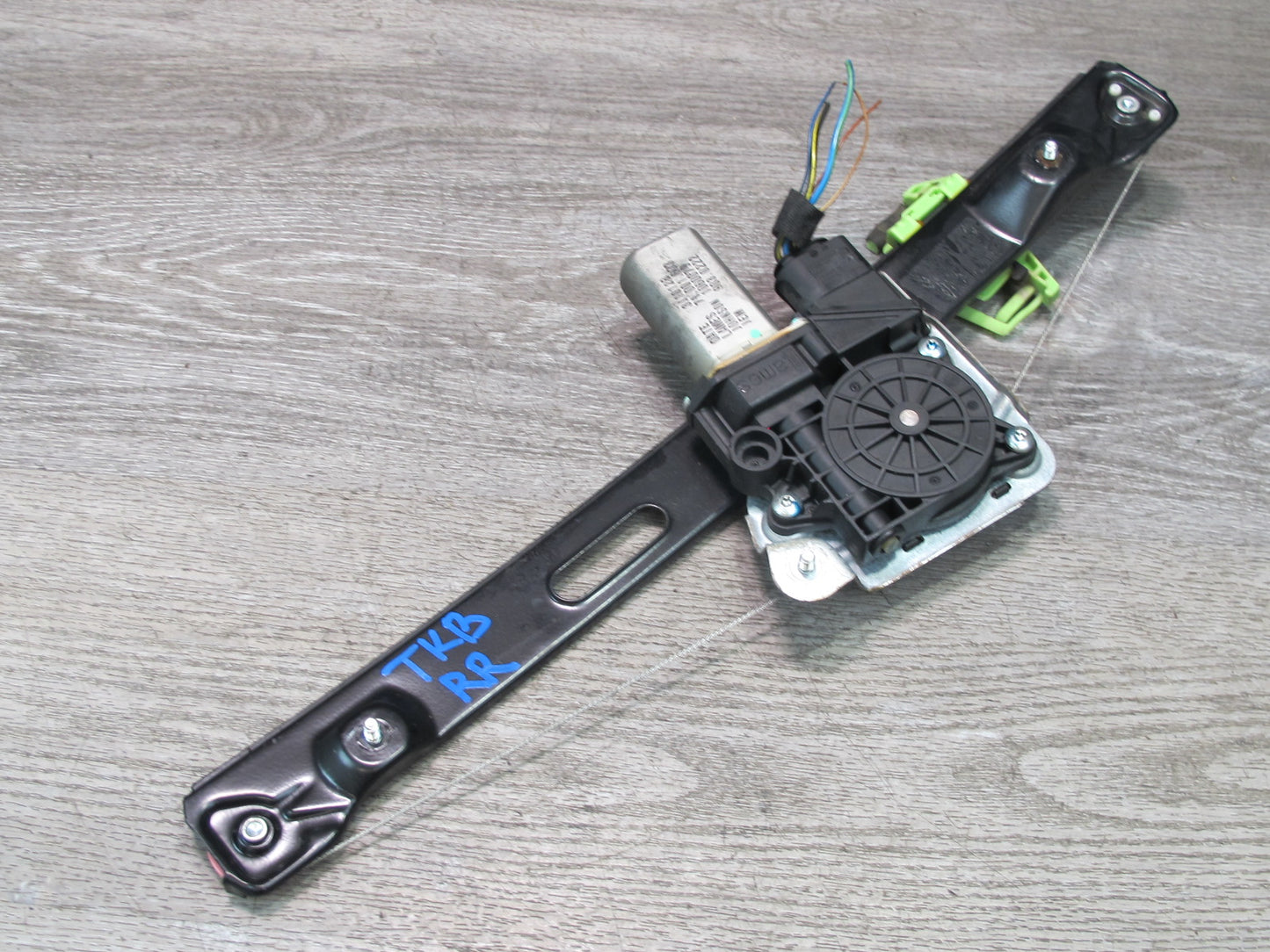 2008-2013 BMW E90 M3 328i 335i Rear Right Door Window Regulator w Motor