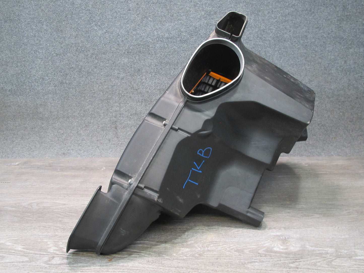 2008-2012 BMW E90 E92 E93 M3 Air Intake Cleaner Muffler Filter Box 7838566