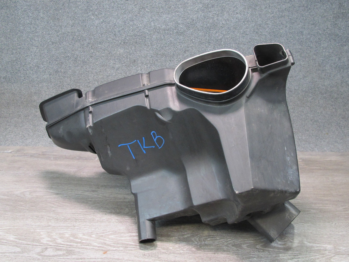 2008-2012 BMW E90 E92 E93 M3 Air Intake Cleaner Muffler Filter Box 7838566
