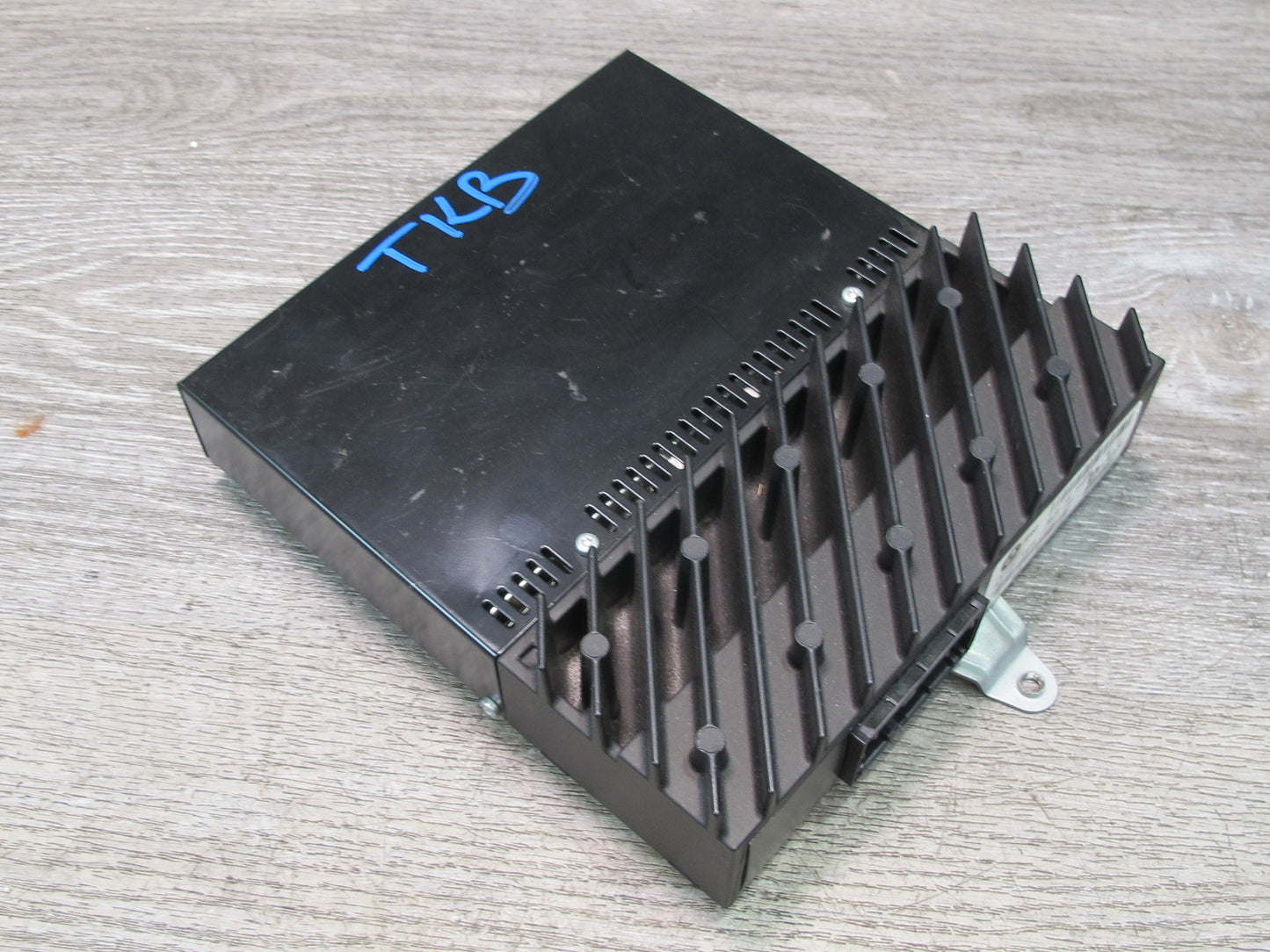 2008-2011 BMW E90 M3 328i 335i Sedan Hi-fi Audio System Amplifier AMP 9143156