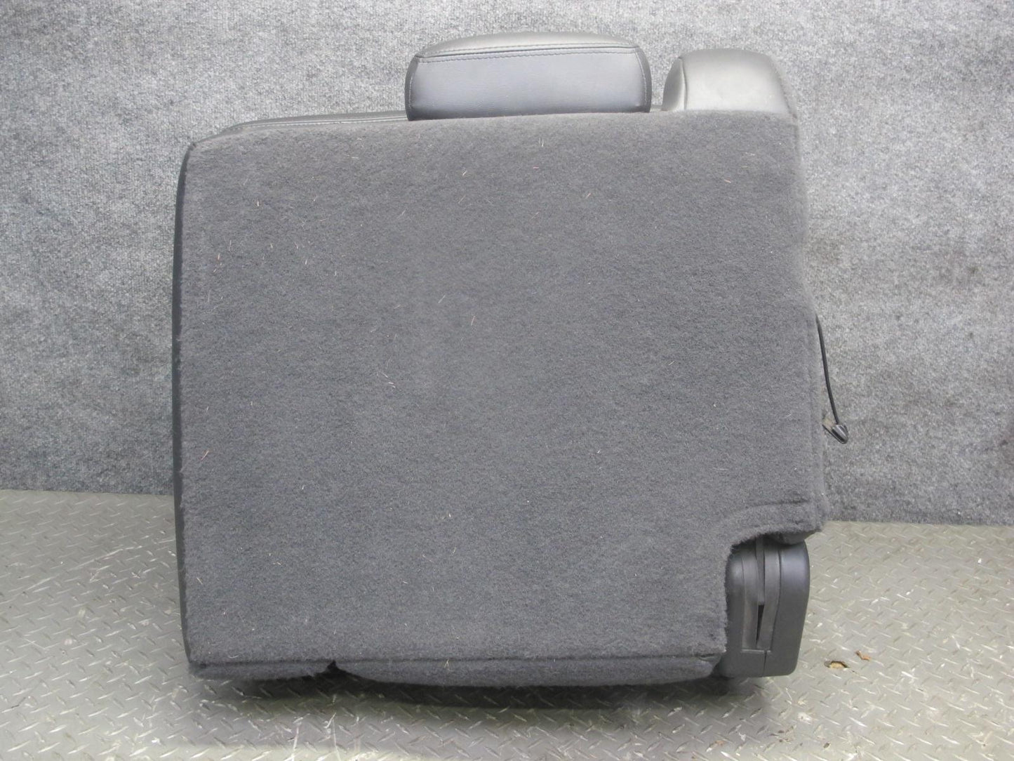03-07 Hummer H2 Rear 3RD ROW Right Passenger Side Leather Seat Set of 2 Black