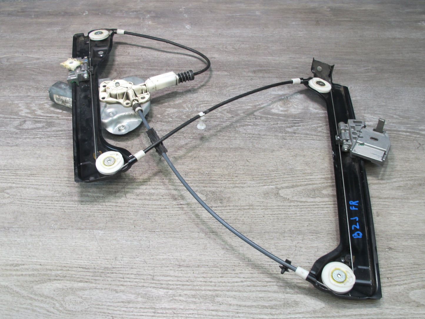 03-08 BMW E85 Z4 Right Passenger Door Window Regulator w Motor 7198910 OEM