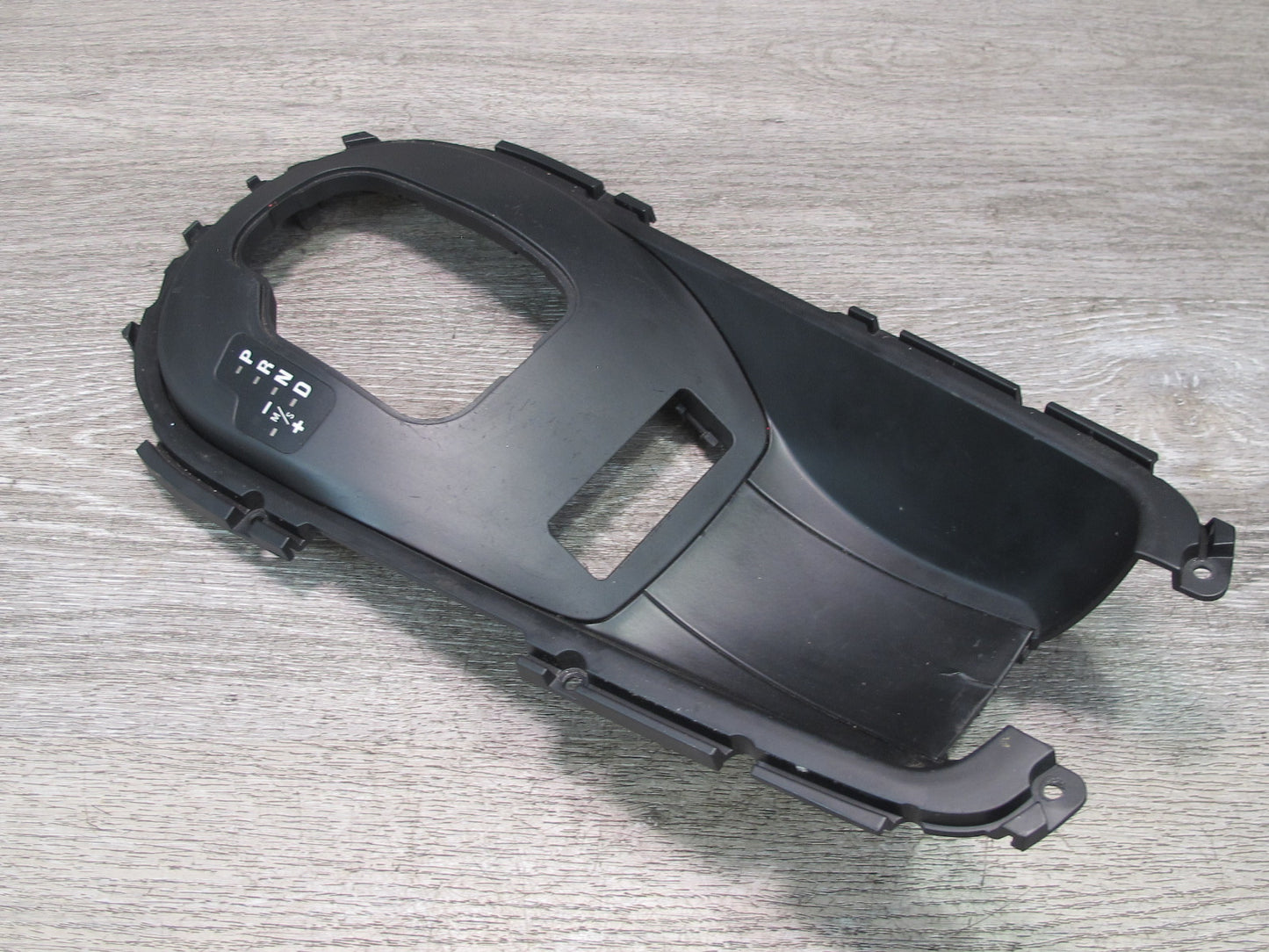 04-05 BMW E85 Z4 A/T Center Console Trim w Shifter Trim Black OEM