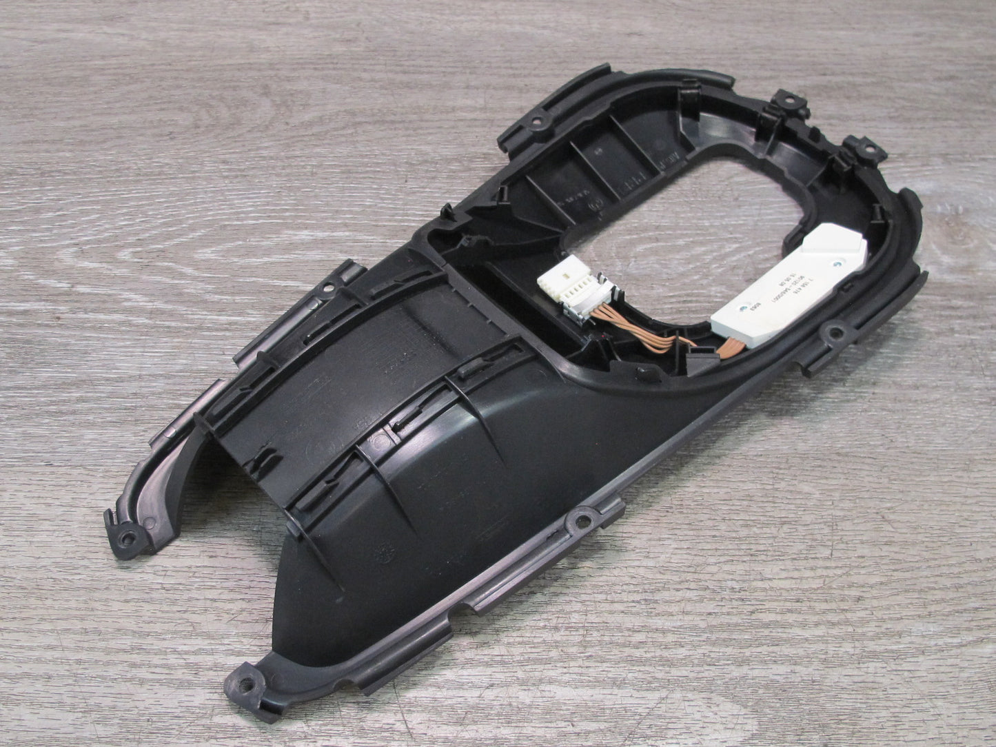 04-05 BMW E85 Z4 A/T Center Console Trim w Shifter Trim Black OEM
