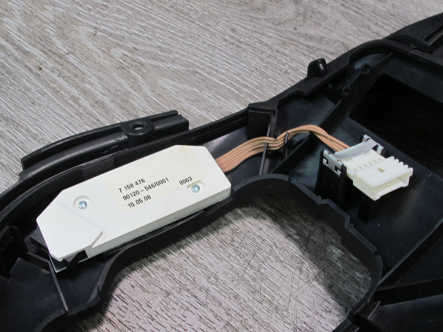 04-05 BMW E85 Z4 A/T Center Console Trim w Shifter Trim Black OEM