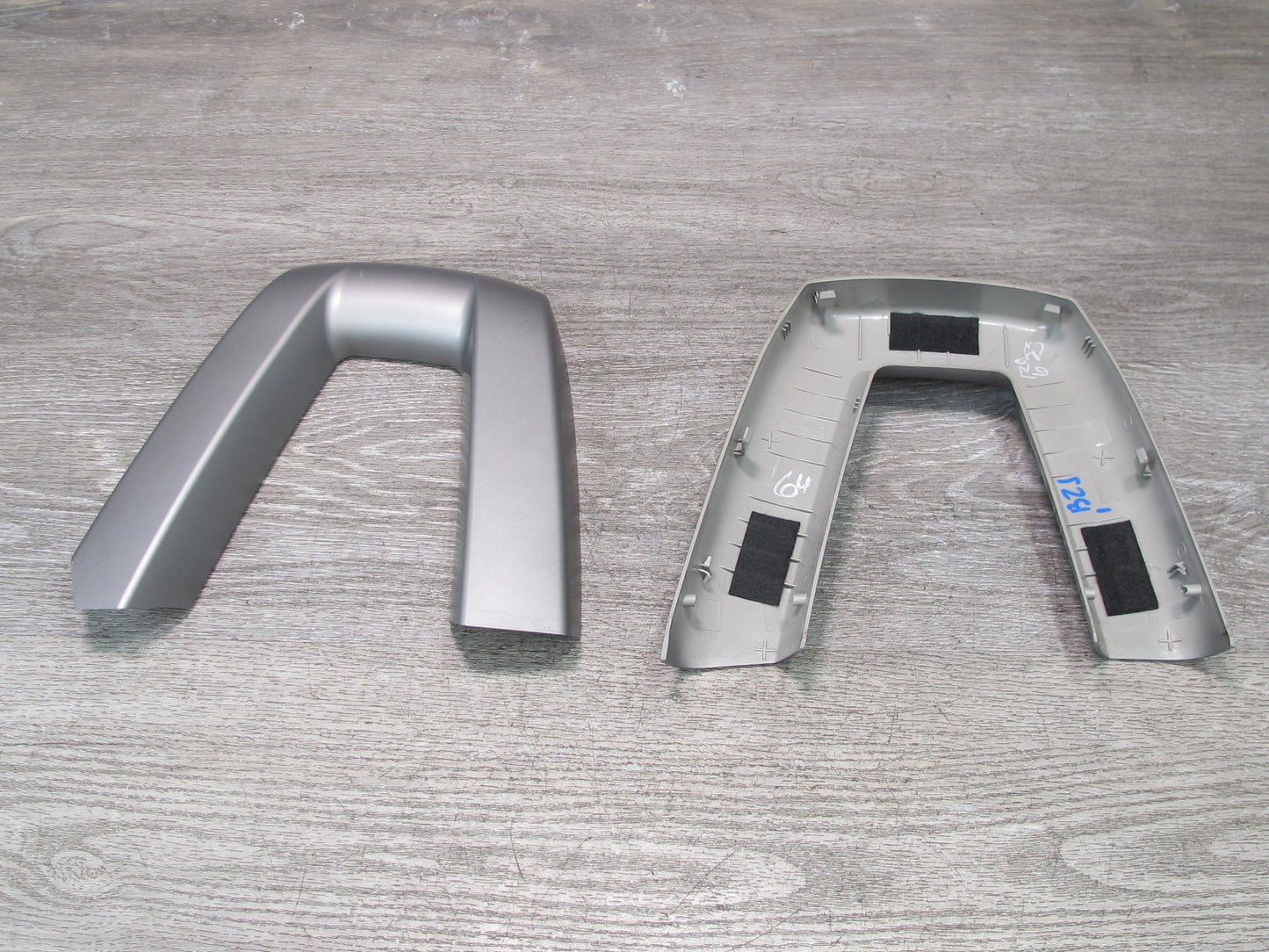 03-08 BMW E85 Z4 Set of 2 Rear Left Roll Bar Trim Cover OEM
