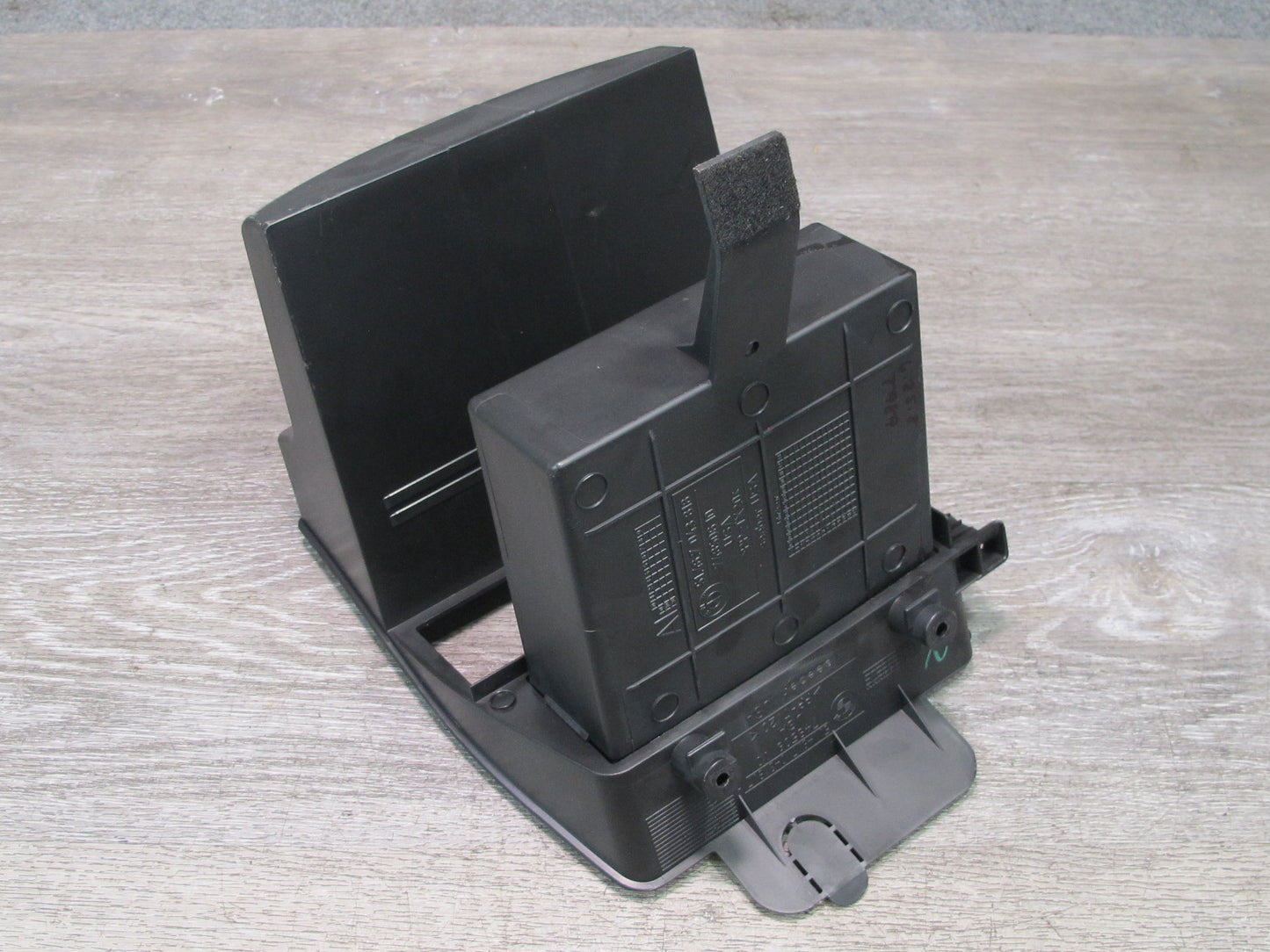 03-08 BMW Z4 E85 Rear Center Console Storage Oddments Tray w Insert Assembly OEM