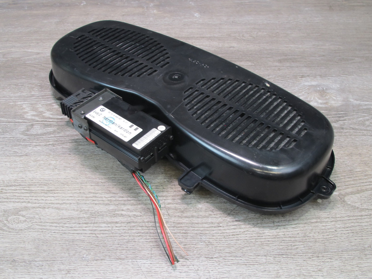 01-06 BMW E46 325Ci 330Ci Coupe Rear TOP Hi-fi Subwoofer w AMP Amplifier OEM