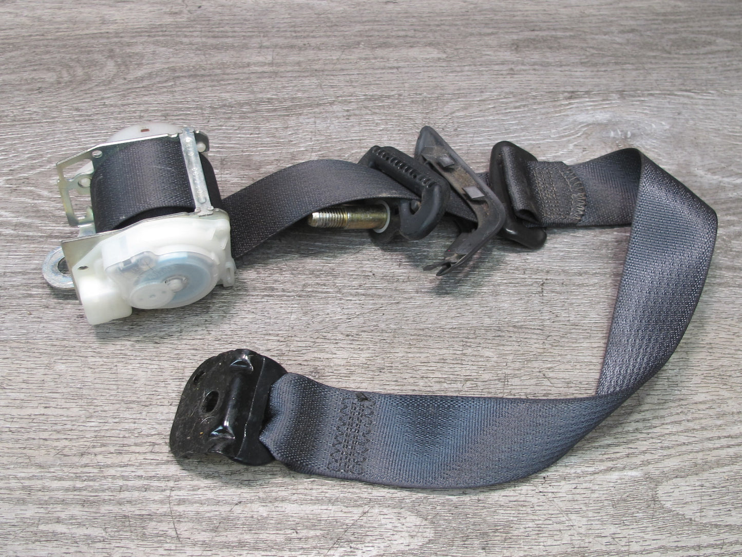 03-07 HUMMER H2 REAR RIGHT & LEFT SIDE SEATBELT RETRACTOR SET OEM
