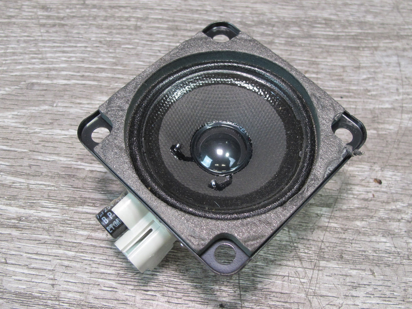 2003-2007 Hummer H2 Rear Upper Quarter D Pillar Bose Audio Speaker Set