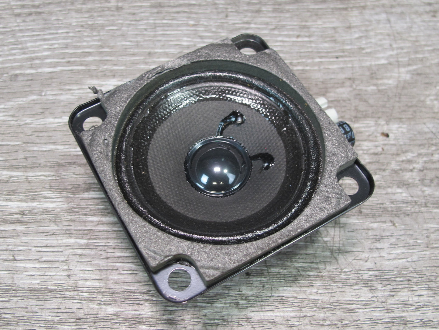2003-2007 Hummer H2 Rear Upper Quarter D Pillar Bose Audio Speaker Set