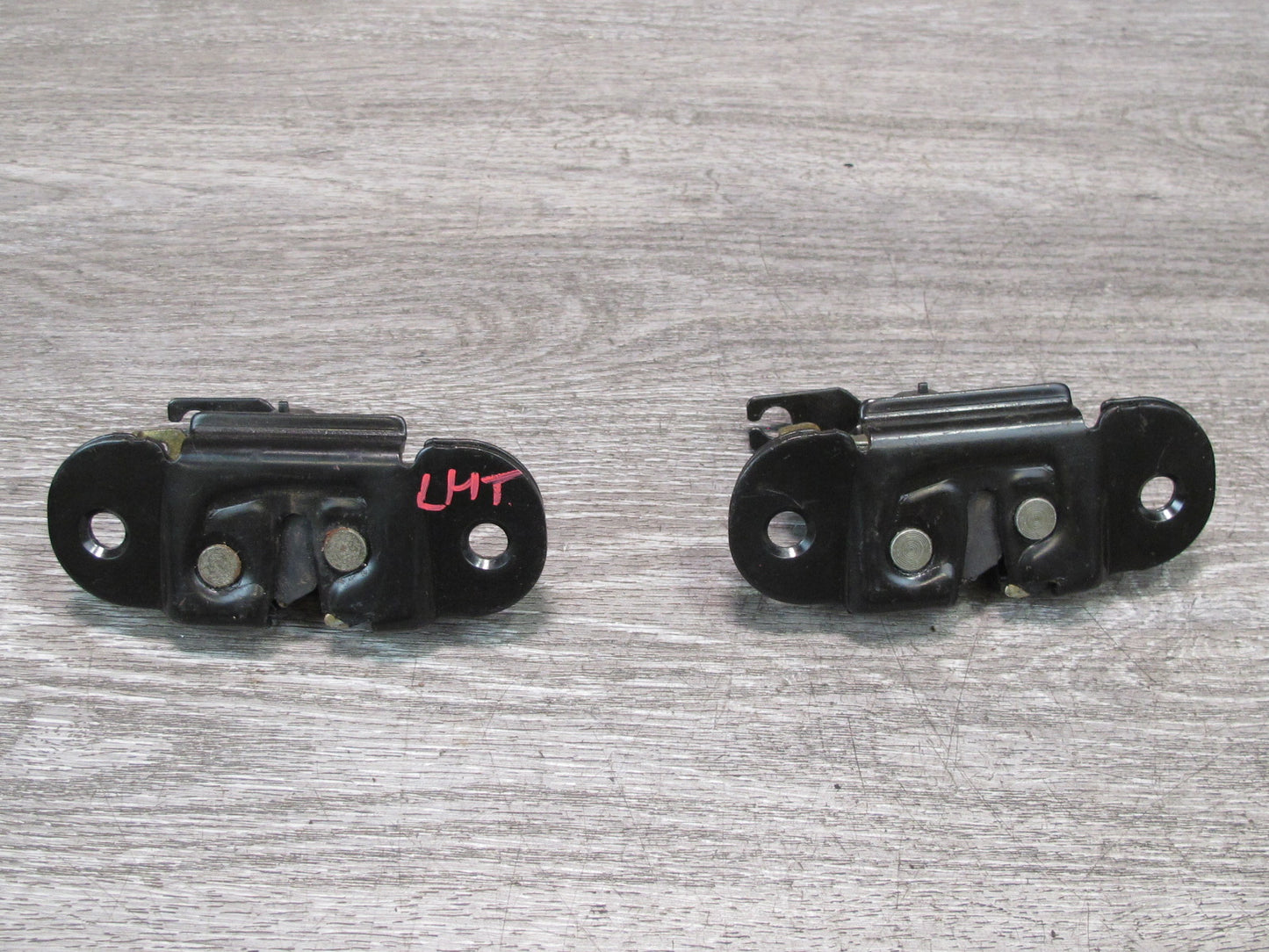 2003-2009 Hummer H2 Rear Trunk Lid Tailgate Liftgate Trunk Lock Latch Set
